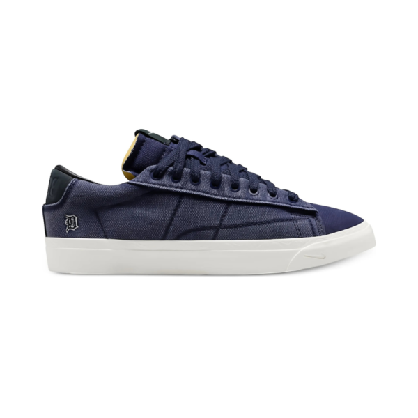 Nike x Devin Booker Blazer Low lace-up Sneakers