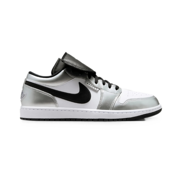 Air Jordan 1 Low SE Sneakers